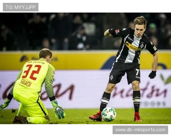 多特边路的传中与后点配合：对手难以抵挡的致命武器